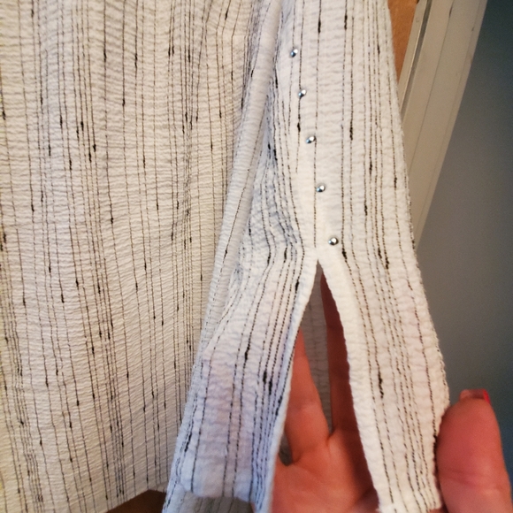 Tunic - Picture 4 of 4